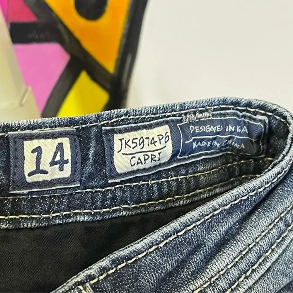 Miss Me, Girls Denim Glitzy Capris. Size 14. In excellent condition!